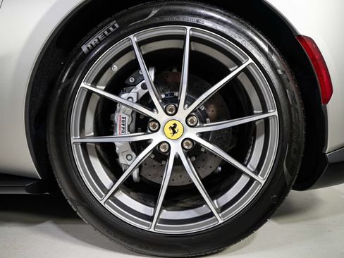 Certified 2022 Ferrari 812 GTS RWD image 15