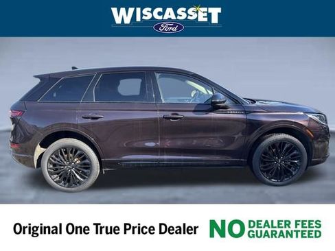 Used 2023 Lincoln Corsair AWD w/ Equipment Group 101A image 6