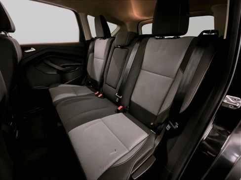 Used 2017 Ford Escape SE w/ Equipment Group 201A image 25