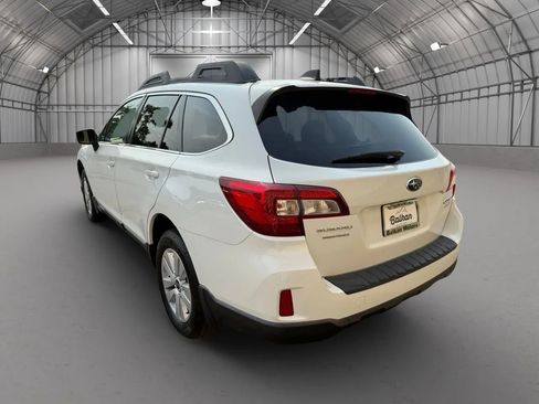 Used 2017 Subaru Outback 2.5i Premium image 8
