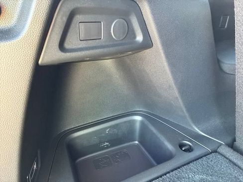 Certified 2025 Honda Pilot Sport image 35