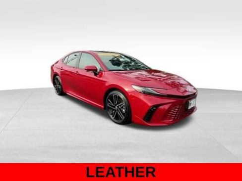 Used 2025 Toyota Camry XSE image 9