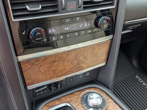 Used 2021 Nissan Armada SL AWD/4WD image 25