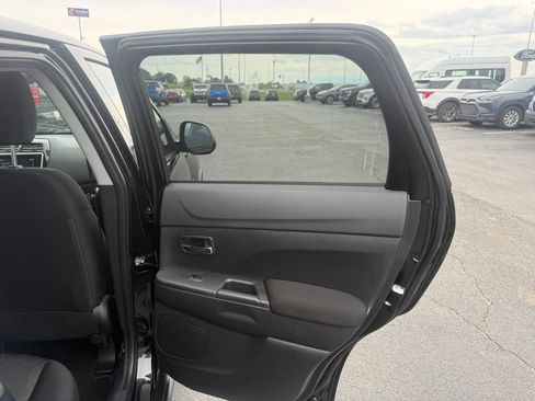 Used 2021 Mitsubishi Outlander Sport LE AWD/4WD image 49