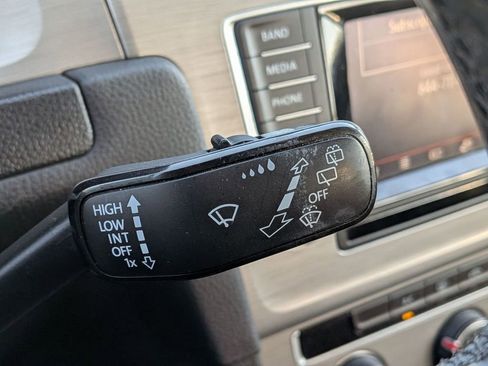 Used 2015 Volkswagen Golf TDI S FWD image 16