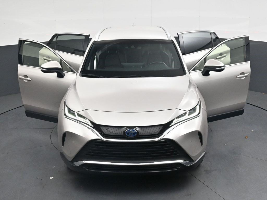 Used 2021 Toyota Venza XLE w/ Softex Package AWD/4WD image 39