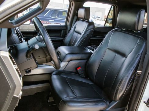 Used 2019 Ford Expedition XLT w/ Equipment Group 201A image 13