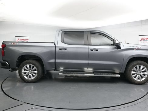 Used 2021 Chevrolet Silverado 1500 Custom AWD/4WD image 9