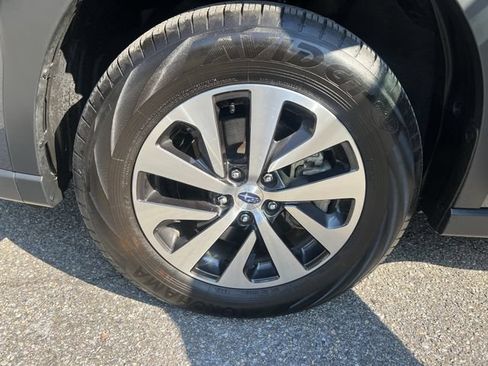 Certified 2025 Subaru Outback Premium AWD/4WD image 21