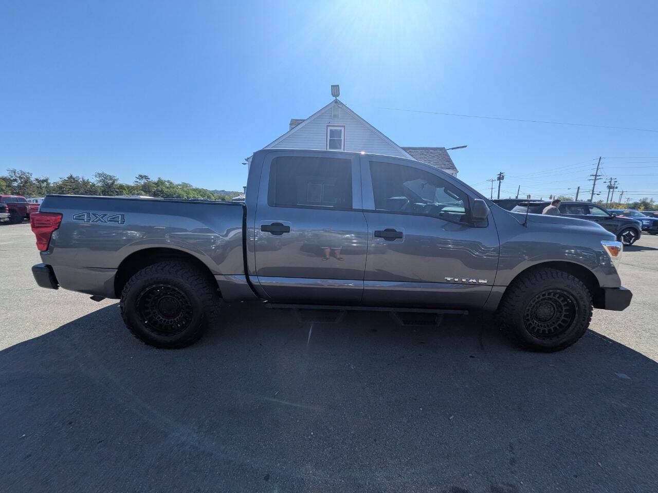 Used 2021 Nissan Titan S w/ S Utility Package AWD/4WD image 9