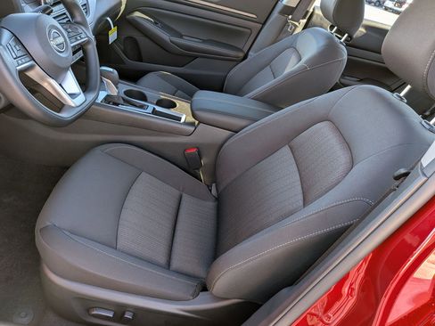 New 2025 Nissan Altima 2.5 SV image 14