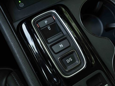 Used 2025 Honda Pilot EX-L image 30