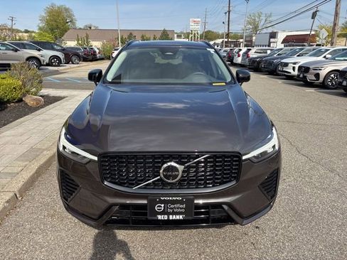 Used 2025 Volvo XC60 B5 Plus AWD/4WD image 8