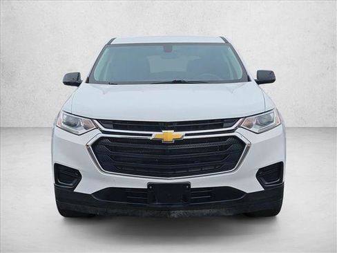 Used 2018 Chevrolet Traverse LS image 2