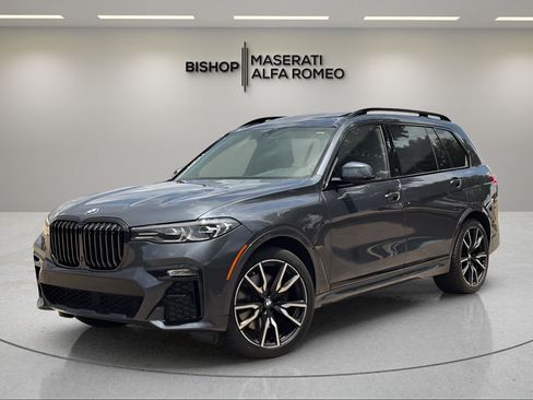 Used 2022 BMW X7 xDrive40i w/ M Sport Package AWD/4WD image 2
