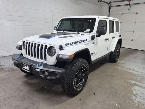 Used 2023 Jeep Wrangler Unlimited Rubicon 4xe w/ Cold Weather Group AWD/4WD image 11