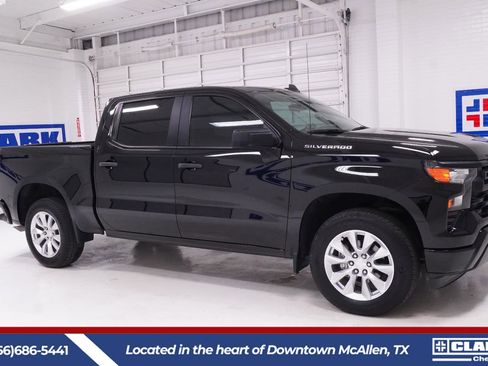 Used 2023 Chevrolet Silverado 1500 Custom RWD image 4