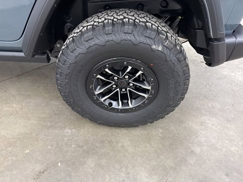 New 2026 Jeep Wrangler Unlimited Rubicon w/ Technology Group image 20