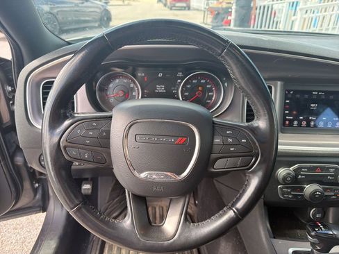 Used 2022 Dodge Charger SXT w/ Leather Interior Group RWD image 17
