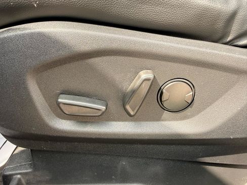 Used 2024 Ford Edge SEL AWD/4WD image 11