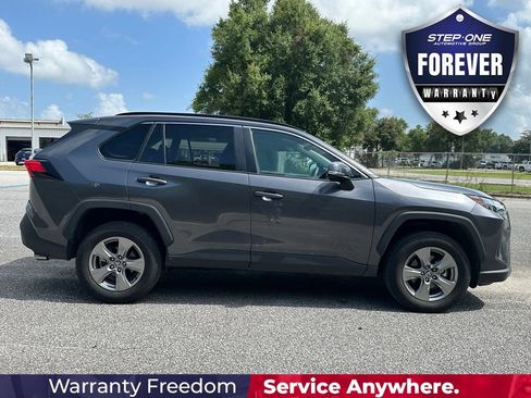 Used 2025 Toyota RAV4 XLE FWD image 7