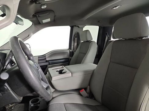 Used 2017 Ford F150 XL w/ Equipment Group 101A Mid AWD/4WD image 13