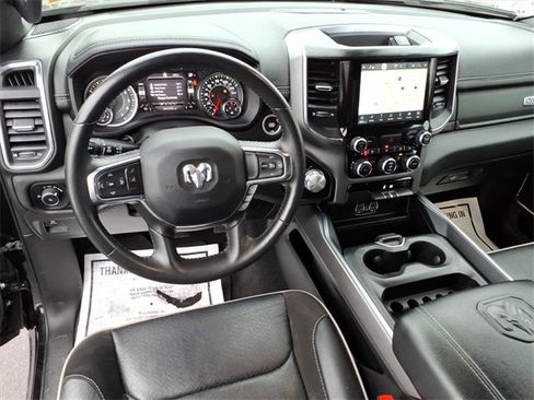 Used 2024 RAM 1500 Laramie image 12