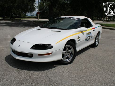Used 1997 Chevrolet Camaro Z28 image 4