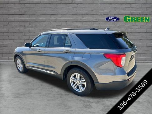 Certified 2022 Ford Explorer XLT RWD image 3