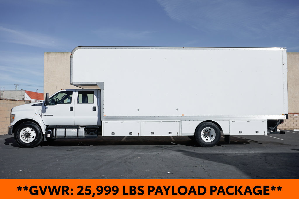 Used 2016 Ford F650 2WD Crew Cab Super Duty image 5