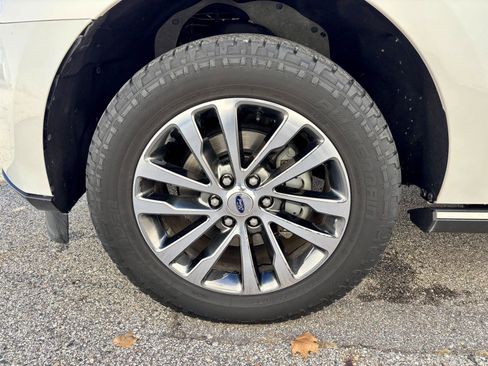 Used 2018 Ford Expedition Max Limited image 39