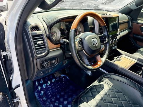Used 2019 RAM 1500 Limited image 10