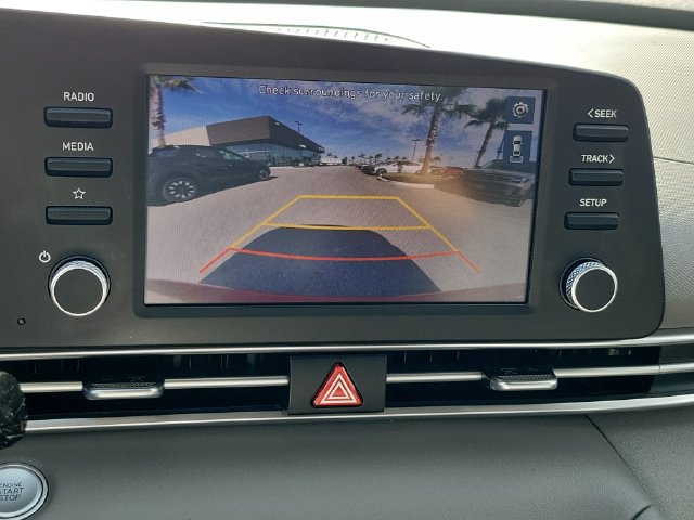 Used 2023 Hyundai Elantra Blue FWD image 13