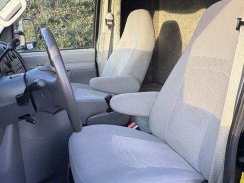 Used 2006 Ford E-450 and Econoline 450 image 7