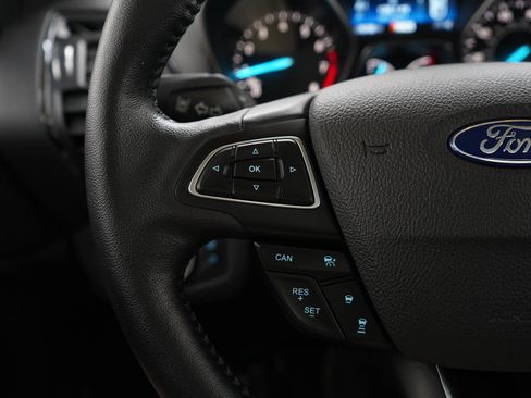 Used 2019 Ford Escape Titanium AWD/4WD image 27