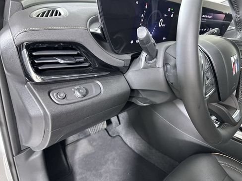 New 2026 Buick Envista Preferred FWD image 19