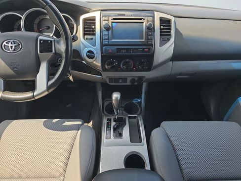 Used 2013 Toyota Tacoma 4x4 Double Cab image 11