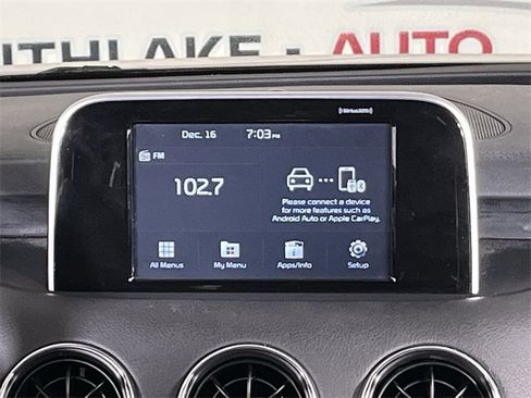 Used 2021 Kia Stinger GT image 16