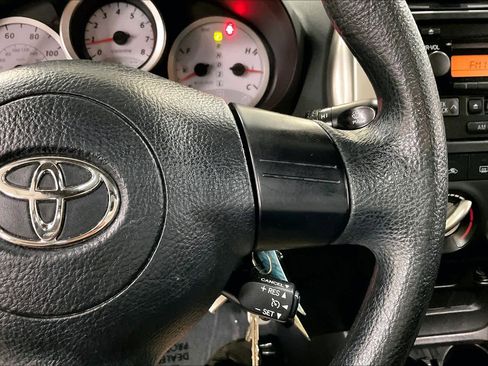 Used 2005 Toyota RAV4 4WD image 24