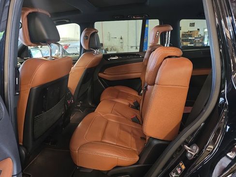 Used 2019 Mercedes-Benz GLS 450 4MATIC image 5
