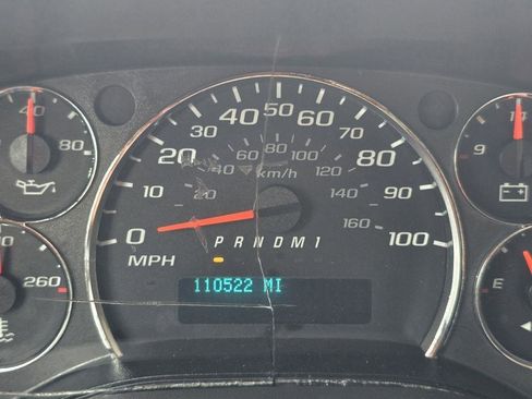 Used 2016 Chevrolet Express 3500 RWD image 16