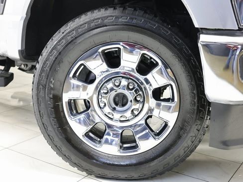 Used 2024 Ford F350 Lariat w/ Chrome Package image 13