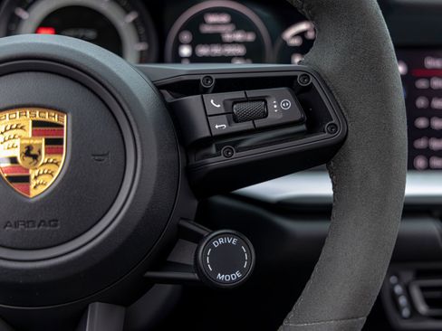 Certified 2022 Porsche 911 Targa 4 GTS AWD/4WD image 33