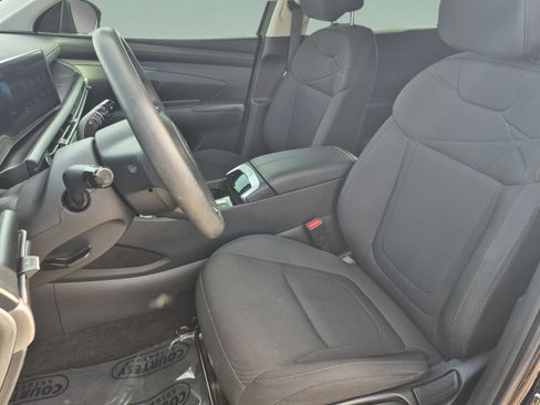 Used 2025 Hyundai Tucson SE FWD image 20