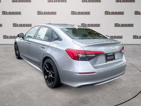 Used 2023 Honda Civic Sport image 3