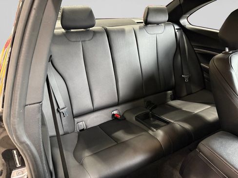 Used 2016 BMW M235i Coupe RWD image 18