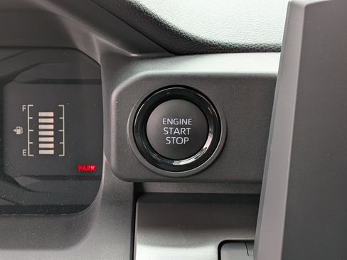 Used 2025 Toyota Tacoma SR5 image 27