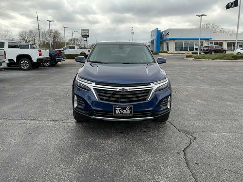 Used 2022 Chevrolet Equinox LT image 2