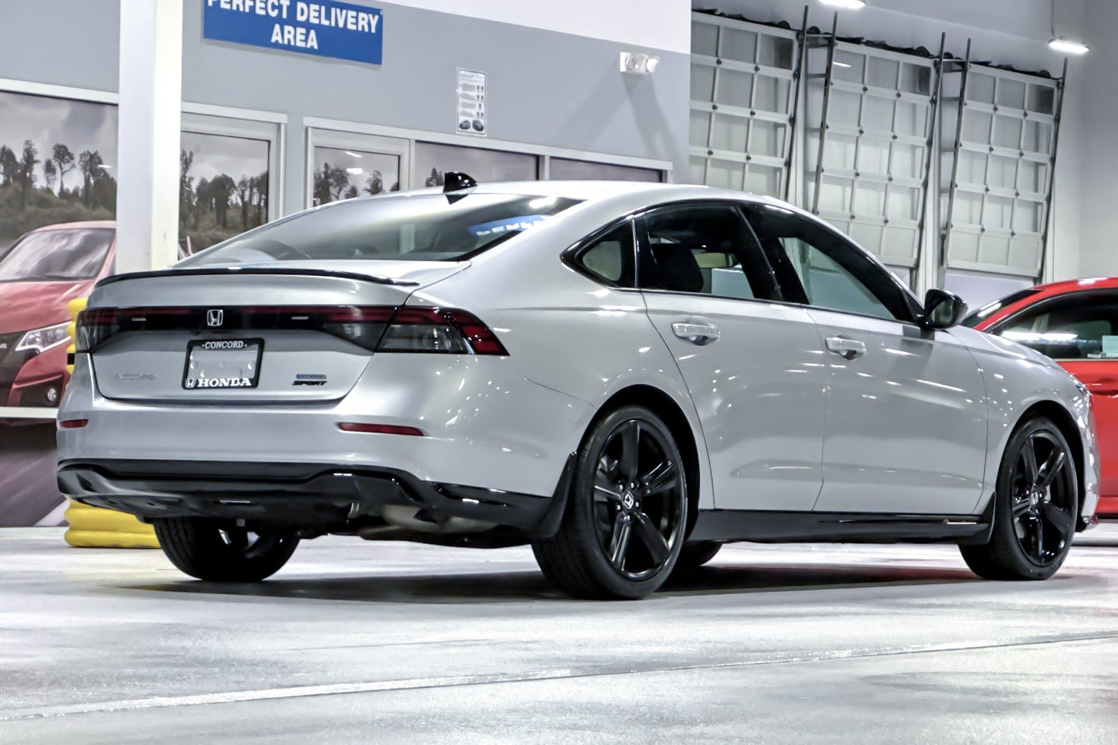 Used 2024 Honda Accord Sport image 9