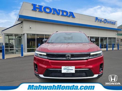 Used 2024 Honda Prologue Elite image 2